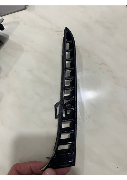 Bmw Z4 Arka Tampon Izgarası