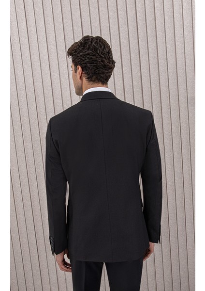 Erkek Yünlü Slim Fit Sivri Yaka Yelekli Takım Elbise