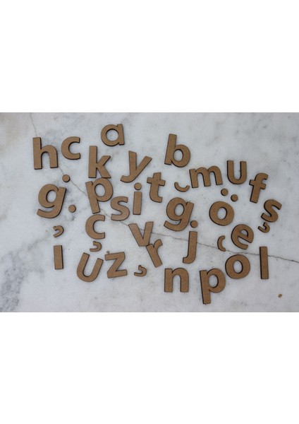 Ahşap küçük harf alfabe seti, 29 adet, kahverengi, kutu dahil değil