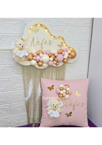 Bebek Ismine Özel Hazırlanan Ledli Bulut Kapı Süsü ve Takı Yastığı Pudra Krem