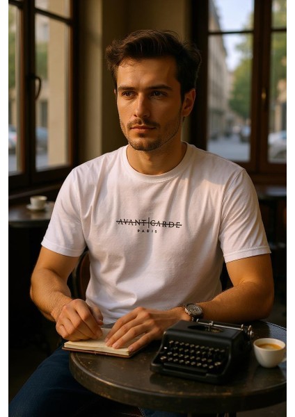 Erkek Slim Fit Enjeksiyon Baskılı Pamuklu T-Shirt