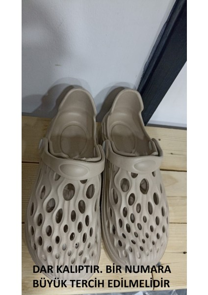 Yeni Sezon Rahat Taban Plaj Deniz Ayakkabısı Modeli Unısex Bej Renkli Terlik fiyatları