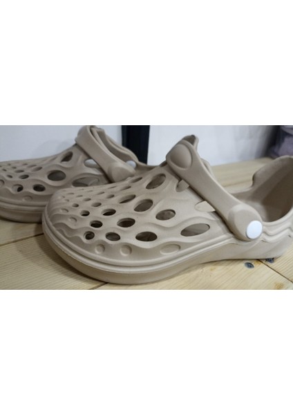 Yeni Sezon Rahat Taban Plaj Deniz Ayakkabısı Modeli Unısex Bej Renkli Terlik modelleri