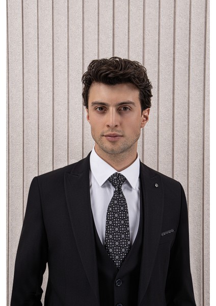 Erkek Slim Fit Sivri Yaka Yelekli Takım Elbise