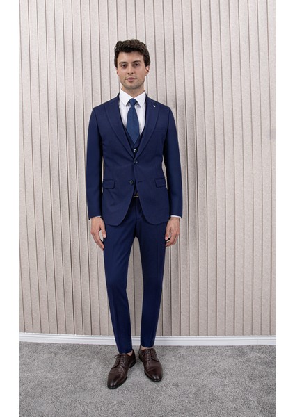 Erkek Likralı Slim Fit Sivri Yaka Yelekli Takım Elbise