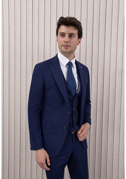 Erkek Likralı Slim Fit Sivri Yaka Yelekli Takım Elbise