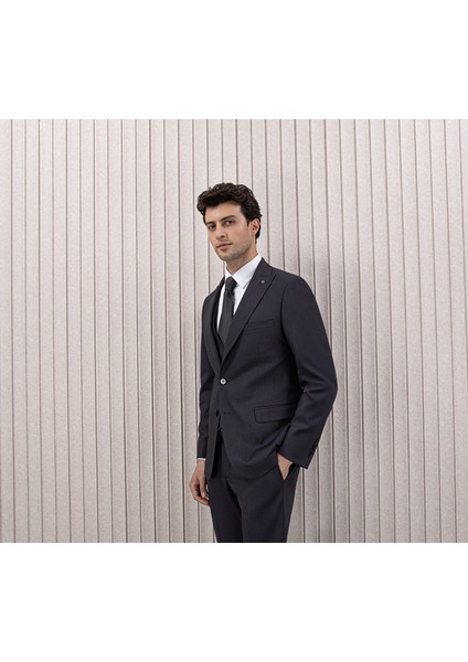 Erkek Likralı Slim Fit Sivri Yaka Yelekli Takım Elbise