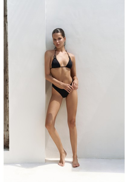 Samudra Halka Detaylı Siyah Bikini Üstü indirimleri