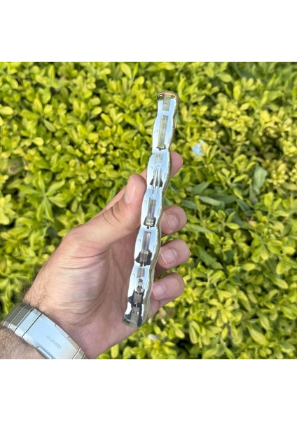 Apple iPhone 15 Pro Kılıf Hologramlı Pofuduk Darbe Önleyici Silikon Kapak modelleri