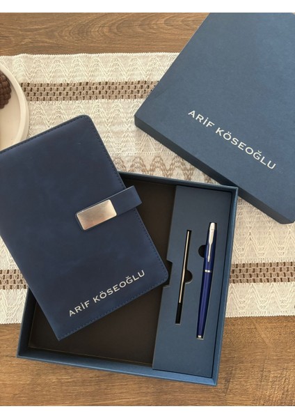 Kişiye Özel Kişiselleştirilebilir Kutulu Defter Kalem Hediye Set modelleri