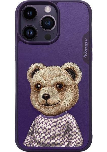iPhone 15 Pro Max Uyumlu 3D Kıyafet Mor Ayıcık Detaylı Nakış İşlemeli Kabartmalı Fashion Pet Kılıf