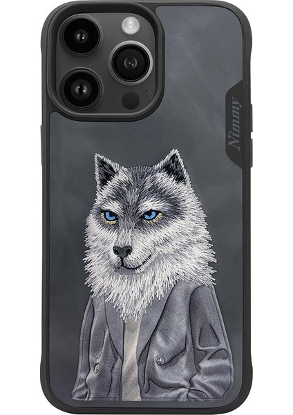 iPhone 15 Pro Max Uyumlu 3D Kıyafet Kurt Detaylı Nakış İşlemeli Kabartmalı Fashion Pet Kılıf