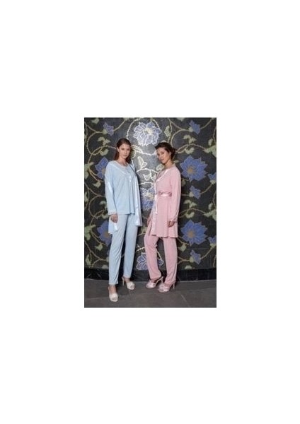 Uzun Kol 'lü Sabahlıklı Pijama Takımı