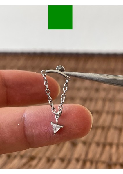 316 L Cerrahi Çelik Üçken Zirkon Taşlı Zincirli Dudak Helix Kıkırdak Tragus Piercingi fiyatları