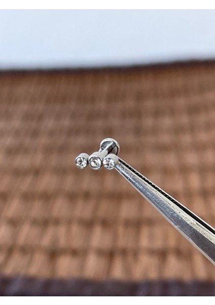 316 L Cerrahi Çelik Üç Taş Modeli Helix Tragus Dudak Kıkırdak Piercingi