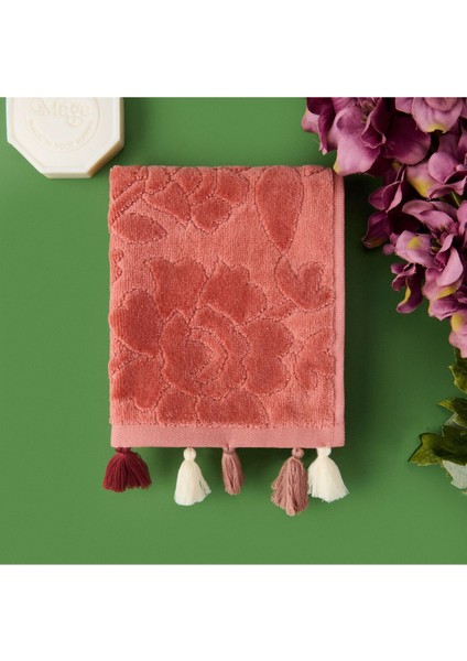 Gülkurusu renkli, 30x50 cm, yumuşak pamuklu el havlusu, tekli, şık ve kullanışlı