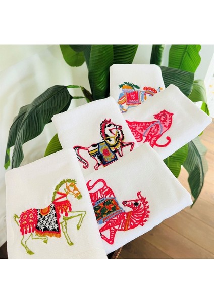 Renkli ve yumuşak leopar desenli el havlusu, pamuk polyester dokusu, şık tasarım modelleri