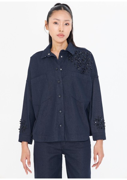 Kolları ve Önü Taşlı Denim Gömlek