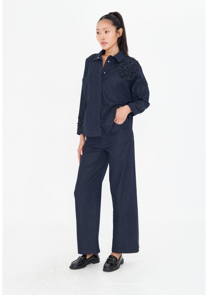Kolları ve Önü Taşlı Denim Gömlek
