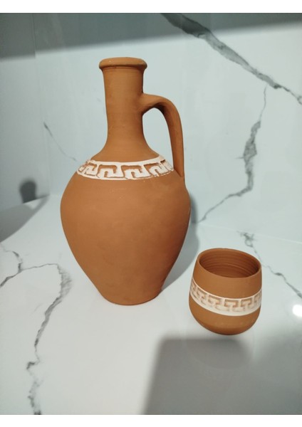 Kahverengi Avanos El Yapımı Toprak Su Testisi (2 Litre) + El Yapımı Toprak Su Bardaği Hediyeli modelleri