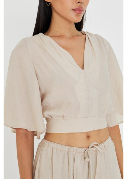 V Yaka Sırt Dekolteli Bluz modelleri