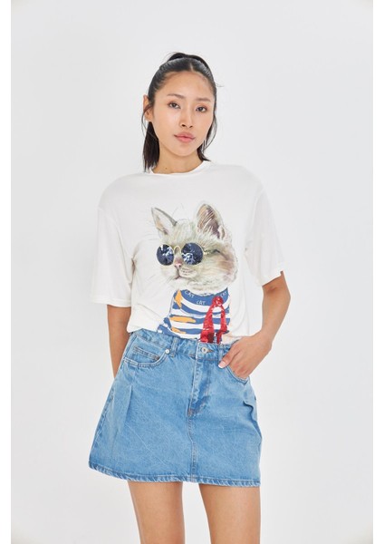 Pullu Gözlüklü Kedi Baskılı T-Shirt