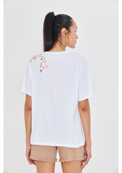 Kuş Nakışlı Süprem T-Shirt fırsatları
