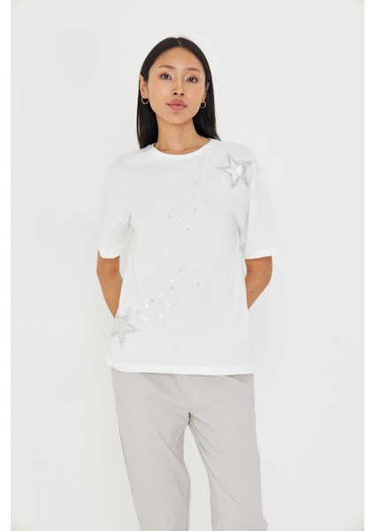 Yıldız Işlemeli T-Shirt