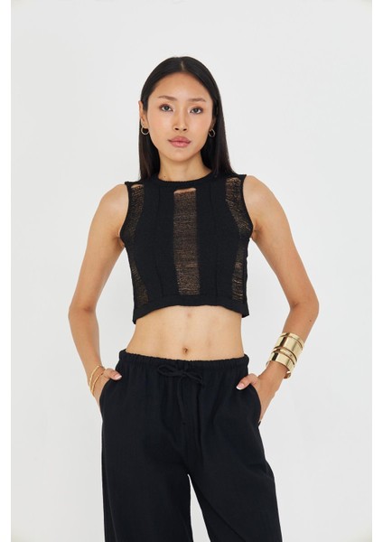 Çizgi Detay Ajur Bluz