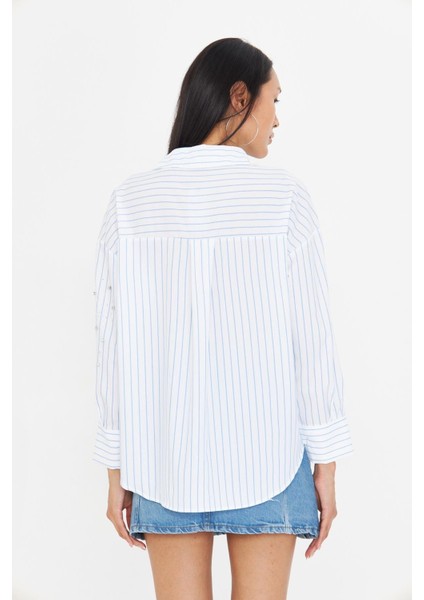Kolu ve Önü Taşlı Çizgili Poplin Gömlek
