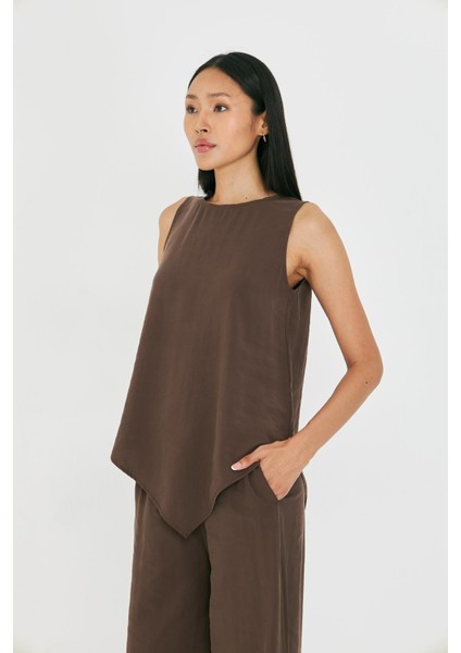 Asimetrik Kesim Sıfır Kol Bluz modelleri