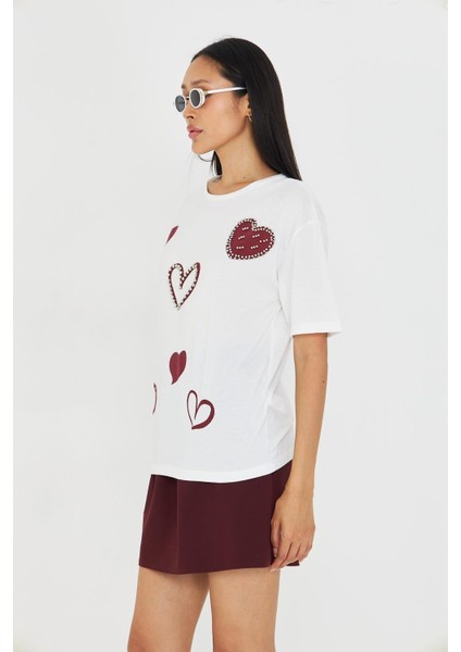 Çoklu Kalp Baskılı Taşlı T-Shirt indirimleri