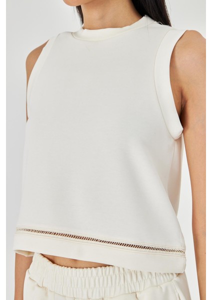 Şerit Detaylı Sıfır Kol Modal T-Shirt fiyatları