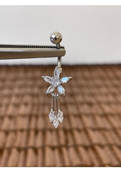 316 L Cerrahi Çelik Şık 10 mm Zirkon Taşlı Sallantılı Çiçek Model Göbek Piercingi