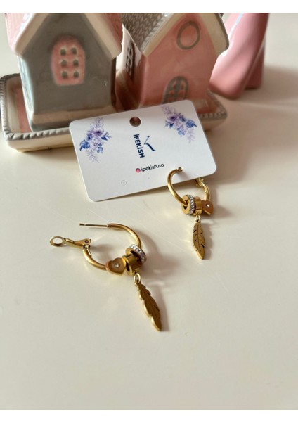 Gold Renk – Zirkon Kalp, Tüy ve Taşlı Mini Halka Figürlü, Klips Kapamalı, Paslanmaz Çelik Küpe fiyatları