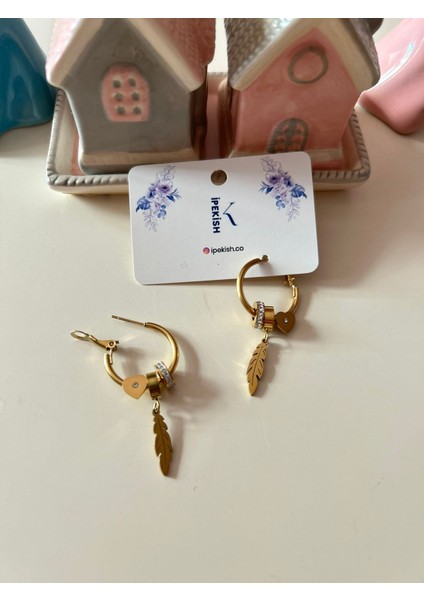 Gold Renk – Zirkon Kalp, Tüy ve Taşlı Mini Halka Figürlü, Klips Kapamalı, Paslanmaz Çelik Küpe modelleri