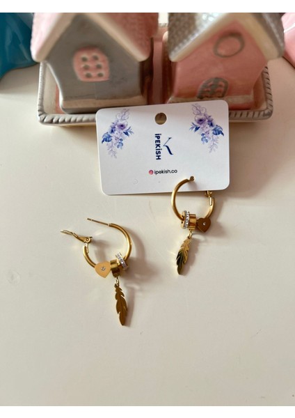 Gold Renk – Zirkon Kalp, Tüy ve Taşlı Mini Halka Figürlü, Klips Kapamalı, Paslanmaz Çelik Küpe fırsatları