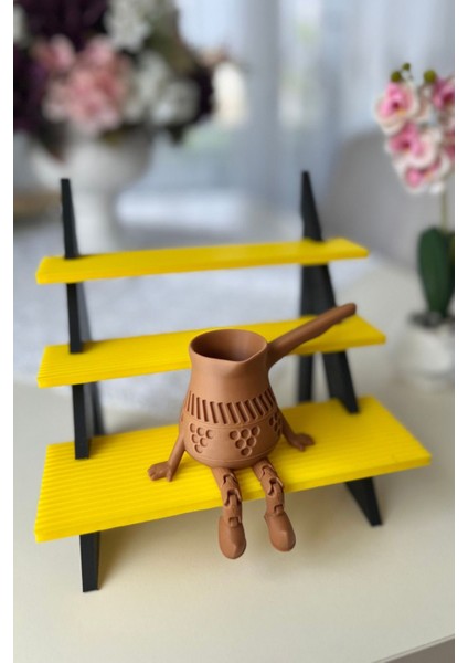 Dekoratif Oturan Cezve Figürü - Türk Kahvesi Temalı Masaüstü Süs ( 10 Cm) fiyatları