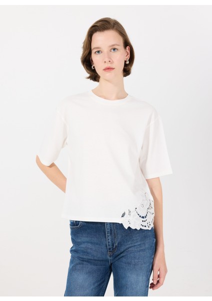 Bisiklet Yaka Kırık Beyaz Kadın T-Shirt 3F1QL107M