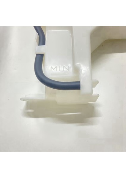 Araba Rezervuar Soğutma Tankı Yardımcı Su Şişesi Genleşme Su Şişesi 21710-4U000 217104U000 Nissan Sunny Için (Yurt Dışından) fırsatları