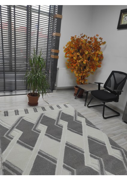 Modern Desenli Halı Krem 160*230