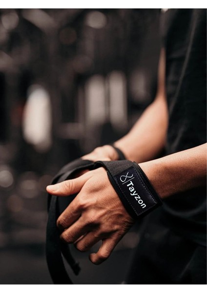 Siyah Fitness Seti: Dizlik, Kayış ve Ağırlık Kaldırma Ekipmanı modelleri