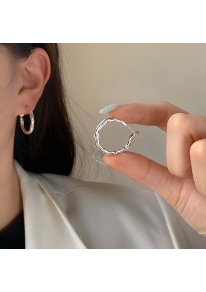 Niş Mizaç Metal Trendi Tasarım Küpeleri (Yurt Dışından) fiyatları