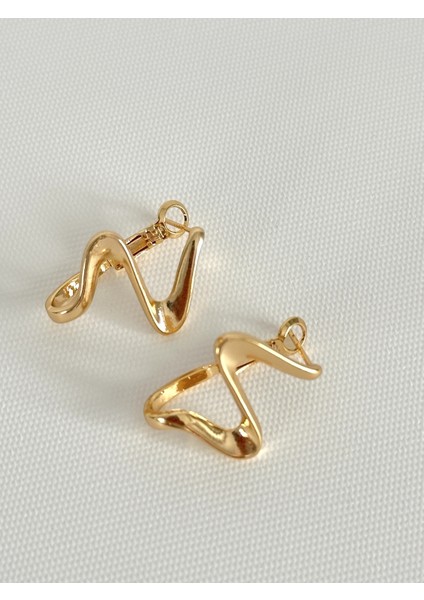 Dalga Formlu Modern Gold Küpe fırsatları