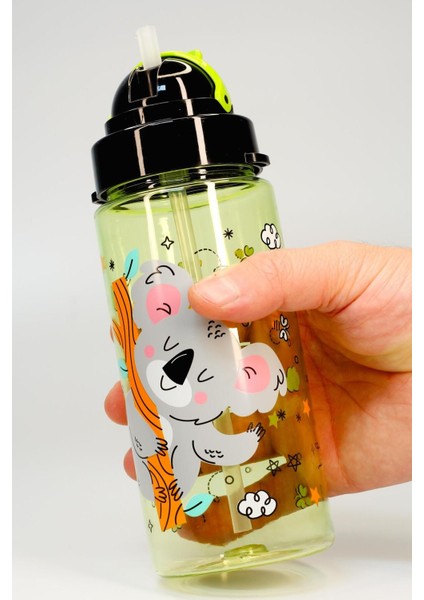 Renkli çocuk pipetli su şişesi, hafif ve sağlıklı 0,50 L, askılı tasarım