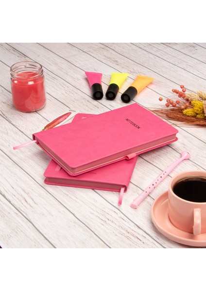 13x21 cm Pembe Deri Sert Kapak Noktalı Tarihsiz Dikişli Defter