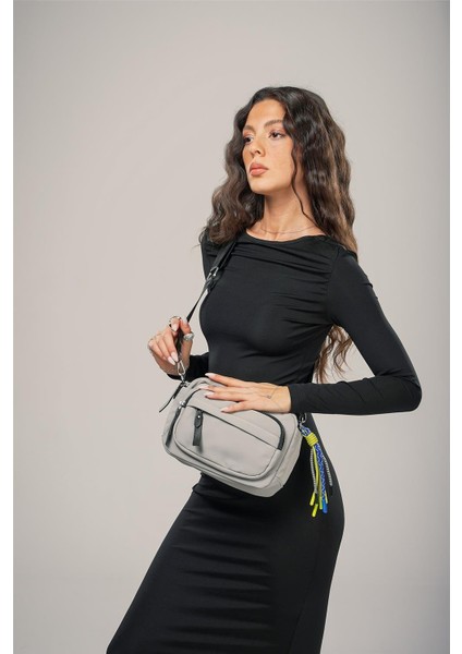 Kadın 17711 Omuz Askılı Kol Çantası fiyatları