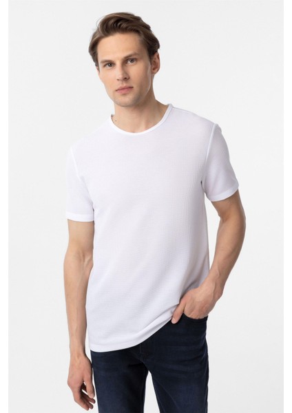 Beyaz Slim Fit Armürlü Bisiklet Yaka Tişört fiyatları