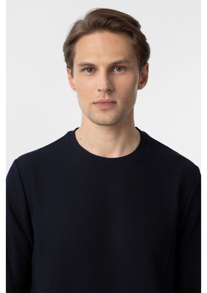 Lacivert Regular Armürlü Bisiklet Yaka Triko fırsatları