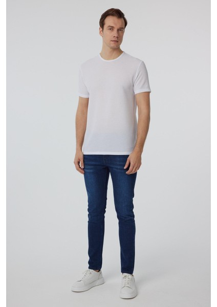 Beyaz Slim Fit Armürlü Bisiklet Yaka Tişört fırsatları